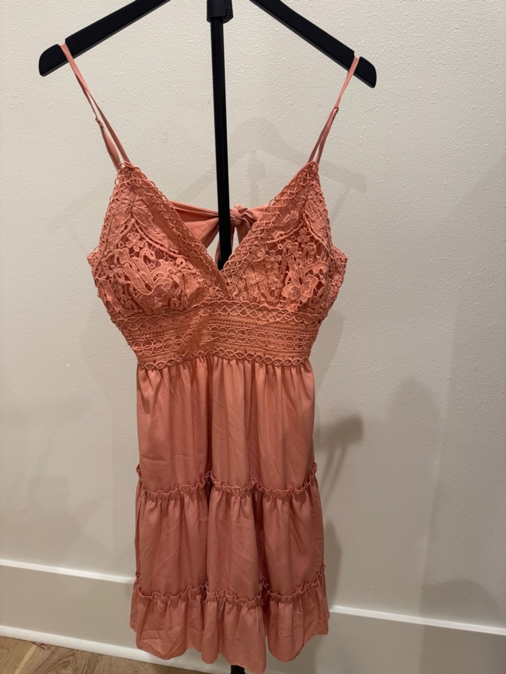 Wish Coral Lace Bodice Spaghetti Strap Dress‎